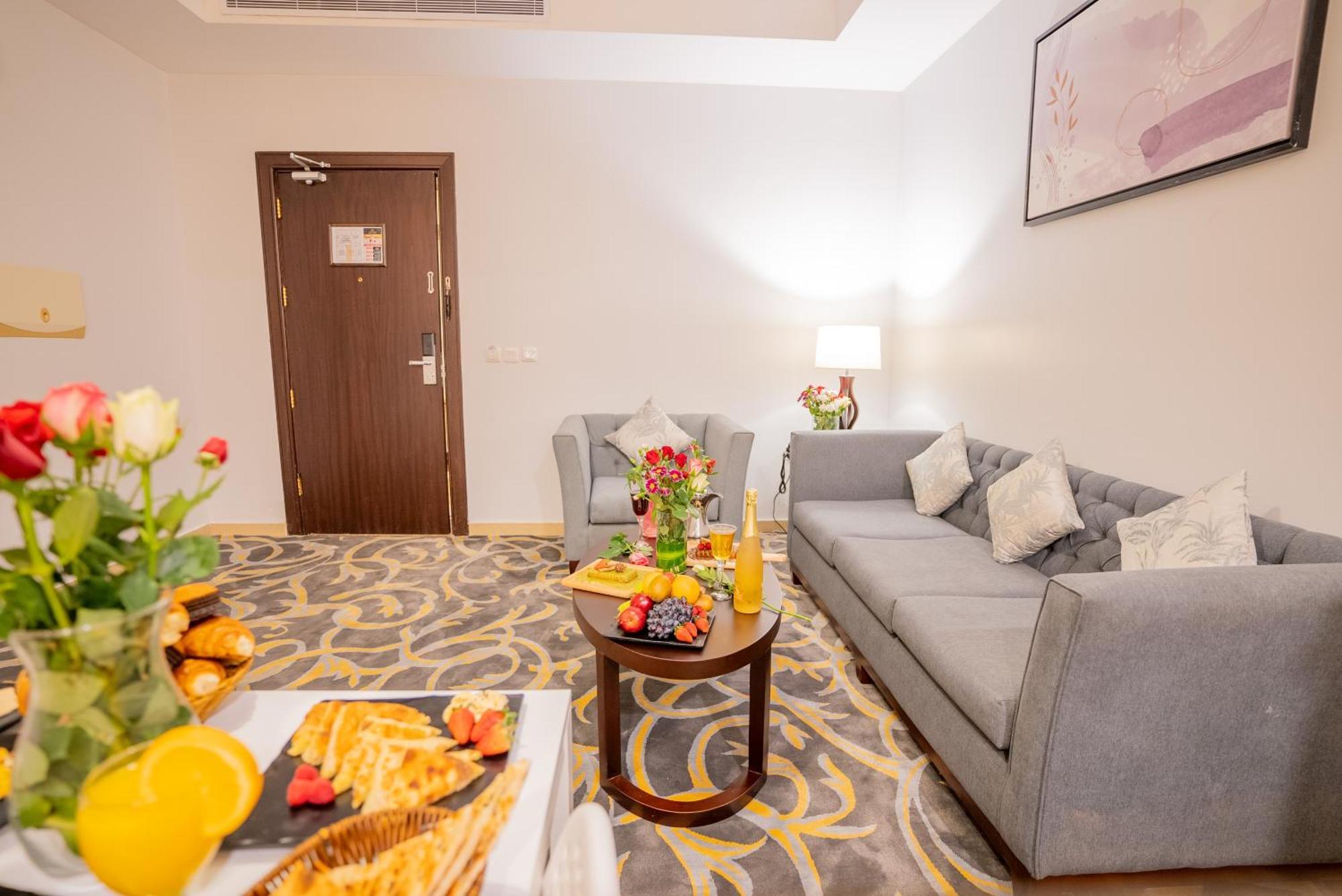 Laten Suites Al Naseem Jeddah Eksteriør billede