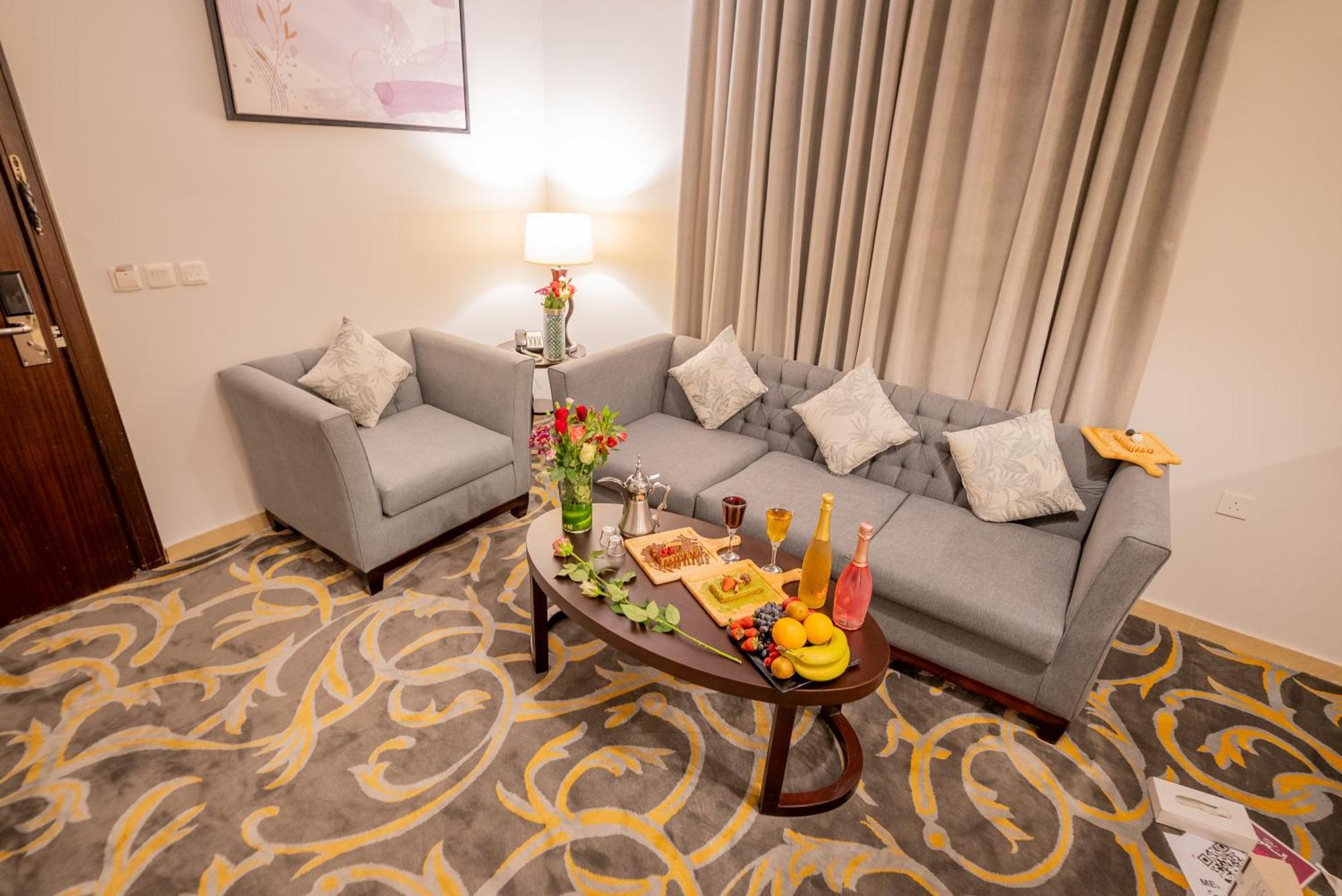 Laten Suites Al Naseem Jeddah Eksteriør billede